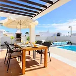 Dom wakacyjny Luna *